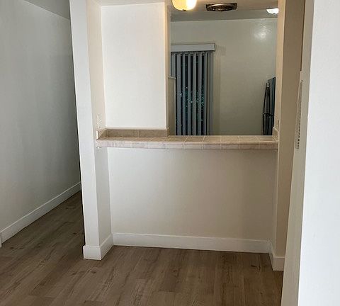 2nd image of 1140 N Clark St APT 207