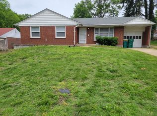 1131 Bluegrass Dr, Saint Louis, MO 63137