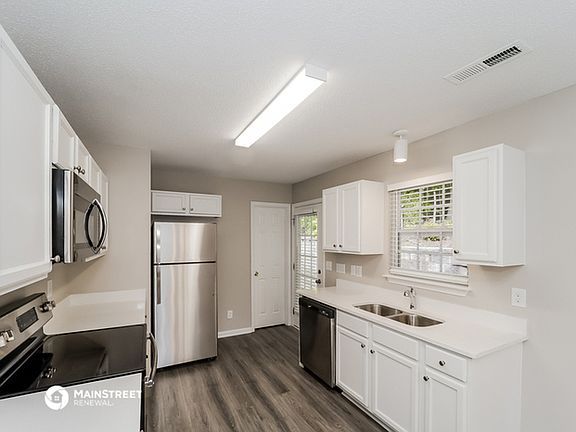 5th image of 2794 Green Crest Ct