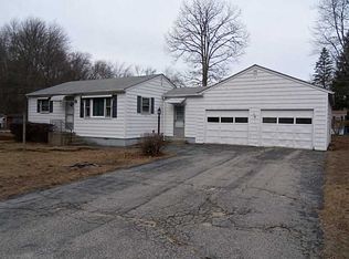 9 Bailey Dr, West Greenwich, RI 02817