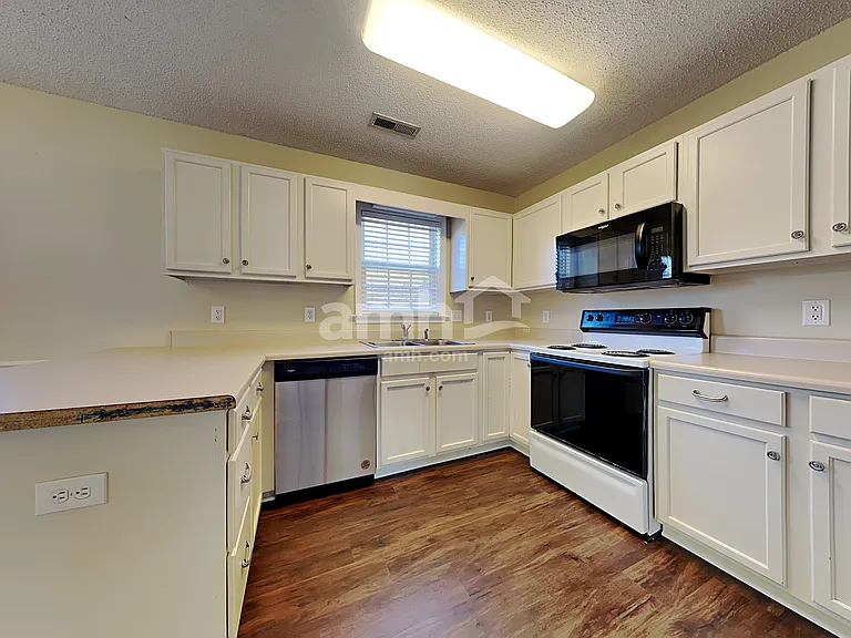 5535 Bridgegate Dr — Photo 3