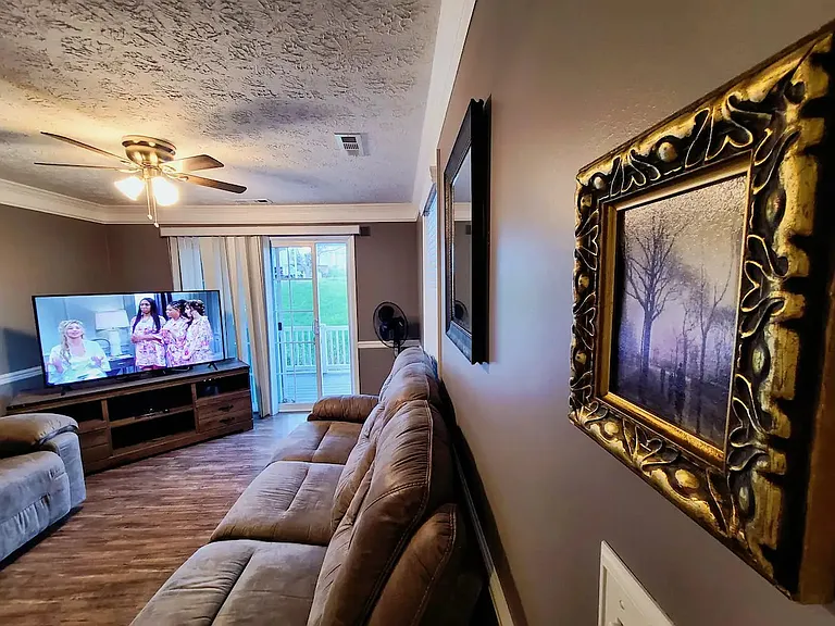 404 Bainbridge Ct #E2 — Photo 41