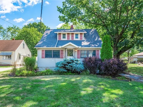 3005 Clague Rd, North Olmsted, OH 44070