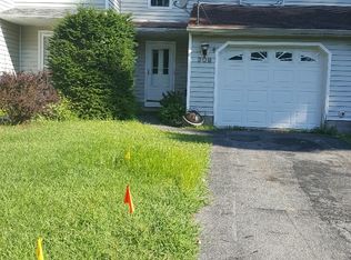 209 Whitetail Ct #TOWNHOUSE, Malta, NY 12020