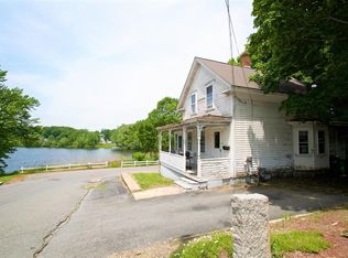 27 Coachlace St, Clinton, MA 01510
