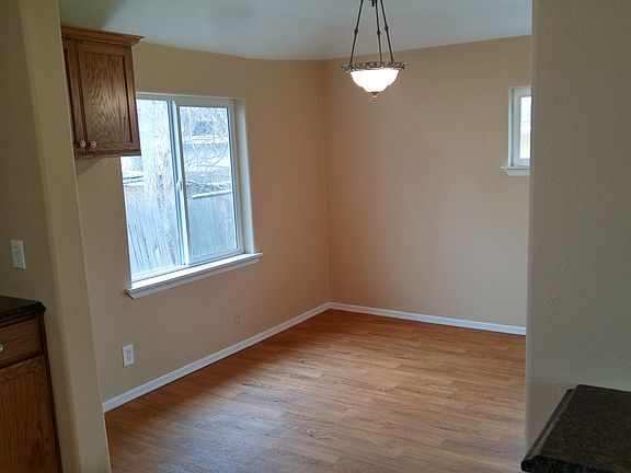 2nd image of 606 Frisco St.