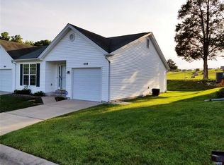 608 Pacific Estates Dr, Pacific, MO 63069