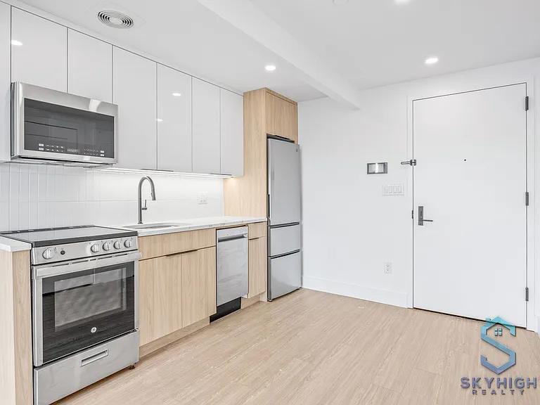 798 Lexington Ave #4E — Photo 3