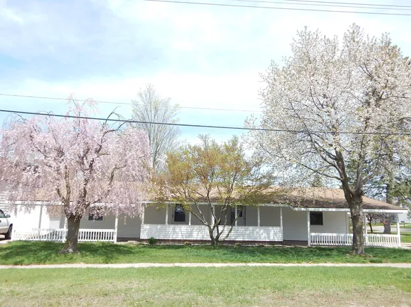 31-33 NE Church St, Cedar Springs, MI 49319