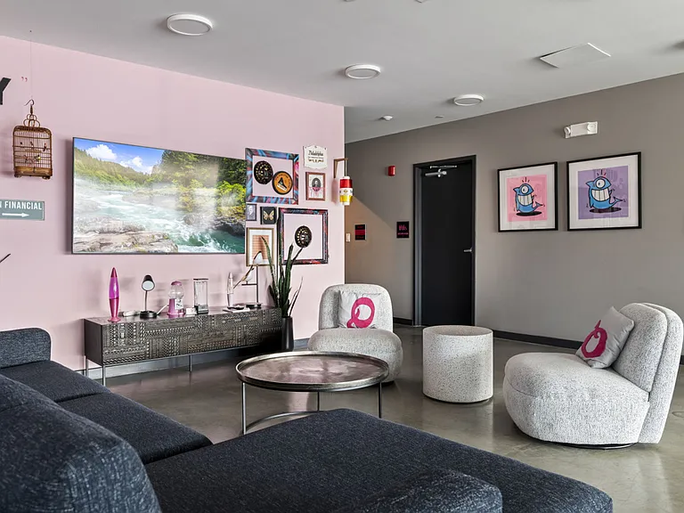 Building's Lounge