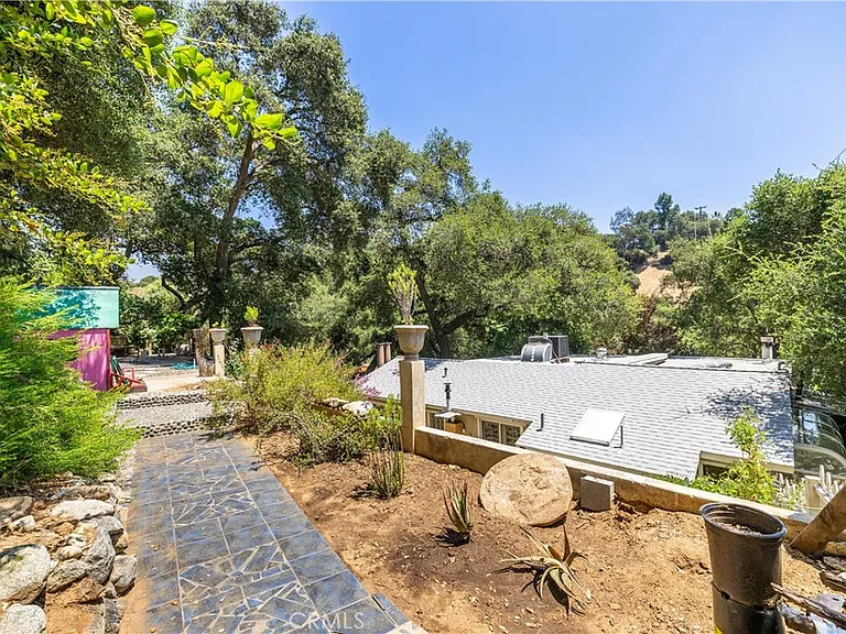 4566 Lower Live Oak Canyon Rd — Photo 48