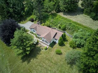 511 Hartnagle Rd, Newark, NY 14513