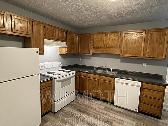 5th image of 3721 N Breen Dr