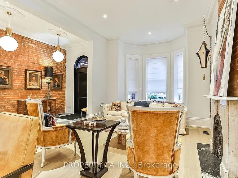38 Beaconsfield Ave #MAIN HOUSE — Photo 4