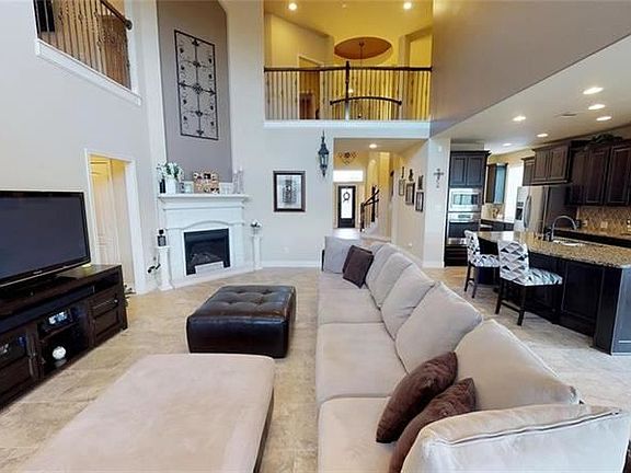 4th image of 29230 Davenport Dr