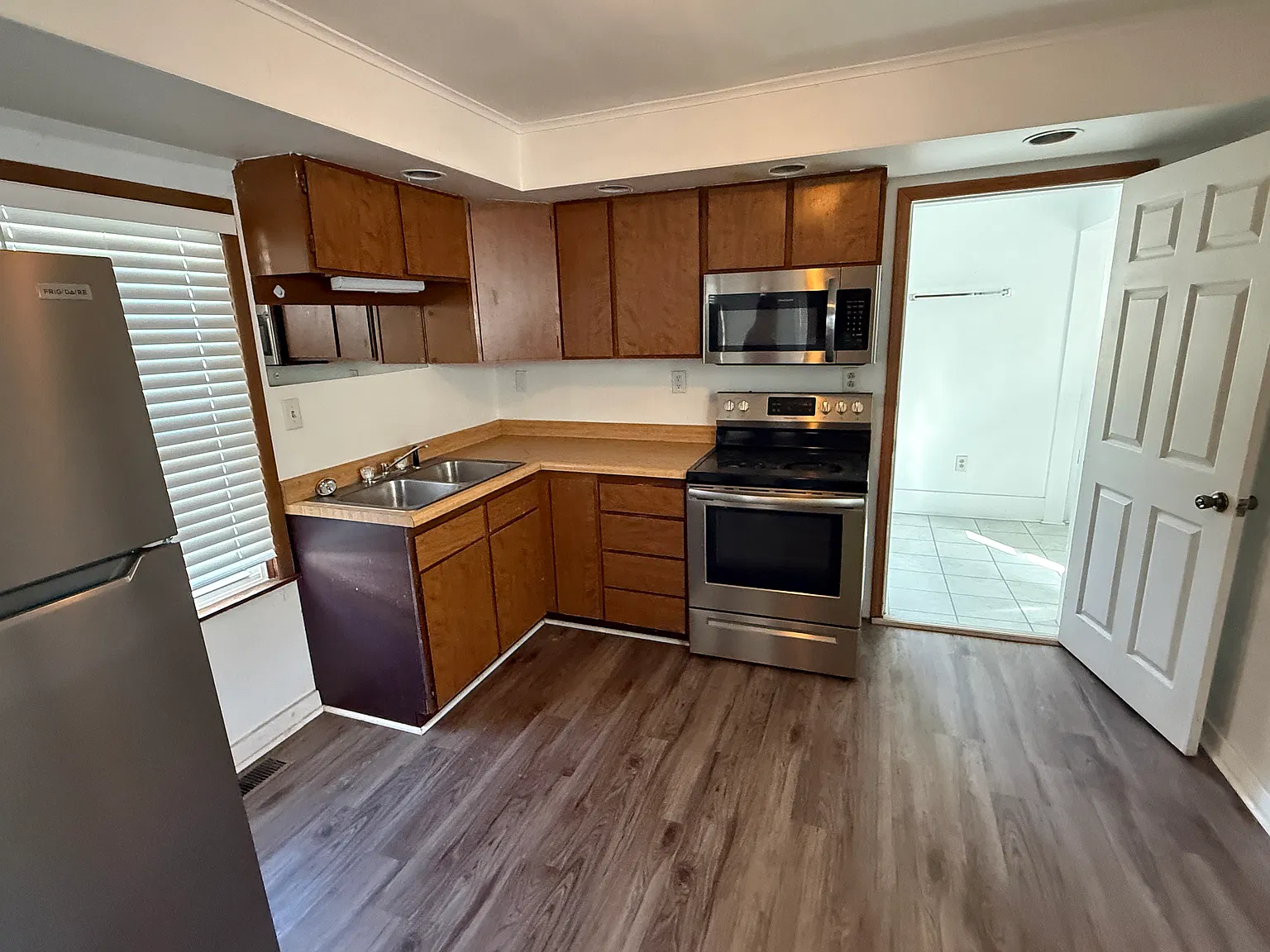 1 bed, 768 sqft, $825 — Photo 2