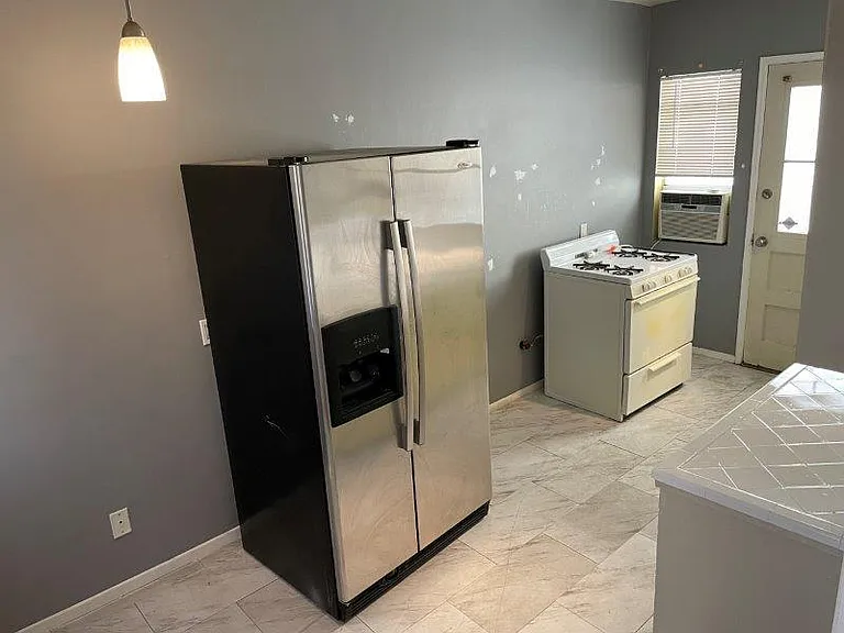 4540 Laurel Canyon Blvd #5 — Photo 4