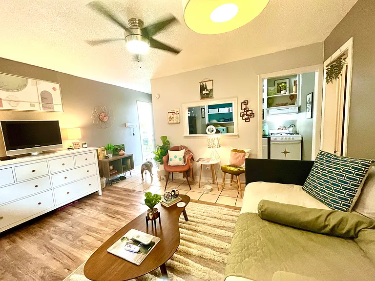 1217 Welch St #2 — Photo 5