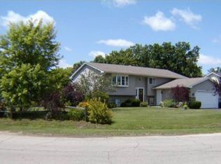 10190 8th Ave, Pleasant Prairie, WI 53158