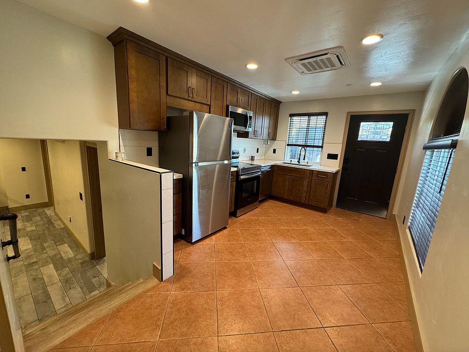 1st image of 27349 Dobbel Ave