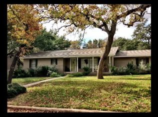 307 Wildwood Dr, Fredericksburg, TX 78624