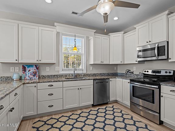 5th image of 1807 Olde Farm Road