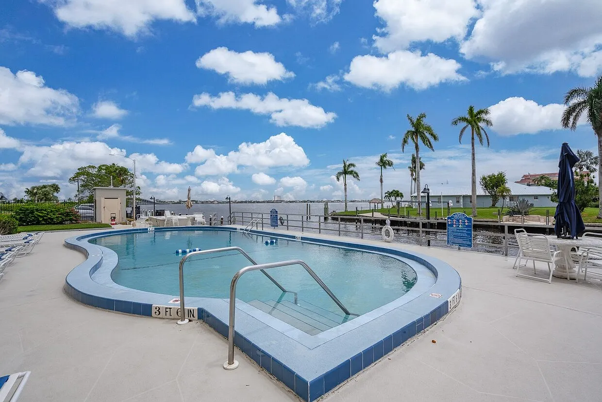 1 bed, 743 sqft, $1,395 — Photo 3