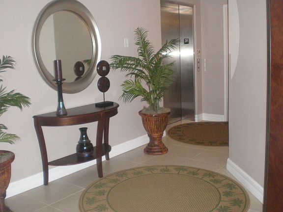 5th image of 130 Warsteiner Way APT 302