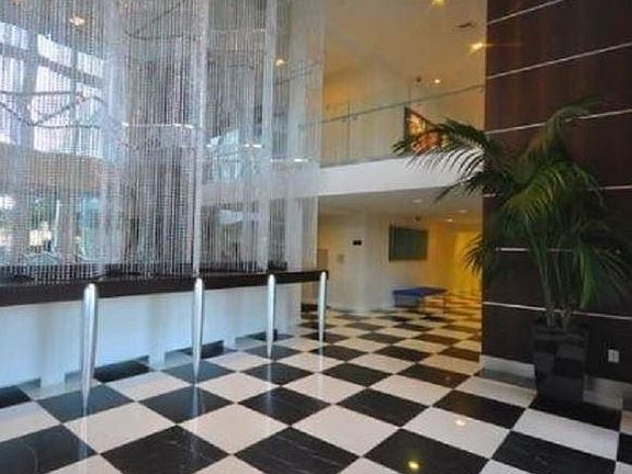 2nd image of 1800 N Bayshore Dr APT 3012