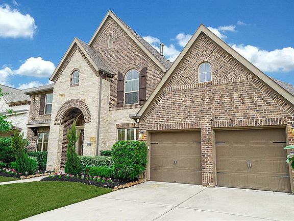 3rd image of 27818 Bandera Glen Ln