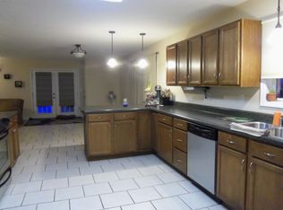 698 Hamilton St, Rushville, IL 62681