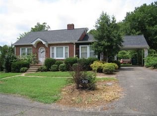 543 Butler St, Pilot Mtn, NC 27041