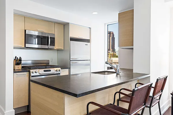 Rented by Compass | media 22