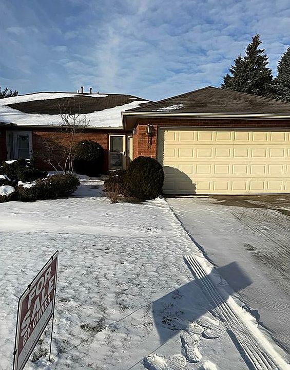 1st image of 218 Crestwood Dr
