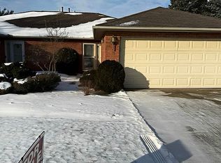 218 Crestwood Dr, Willard, OH 44890