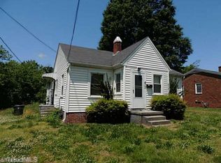 413 Saint John St #413, Burlington, NC 27217