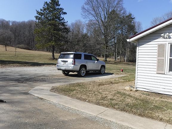 Off street parking (2 spaces)