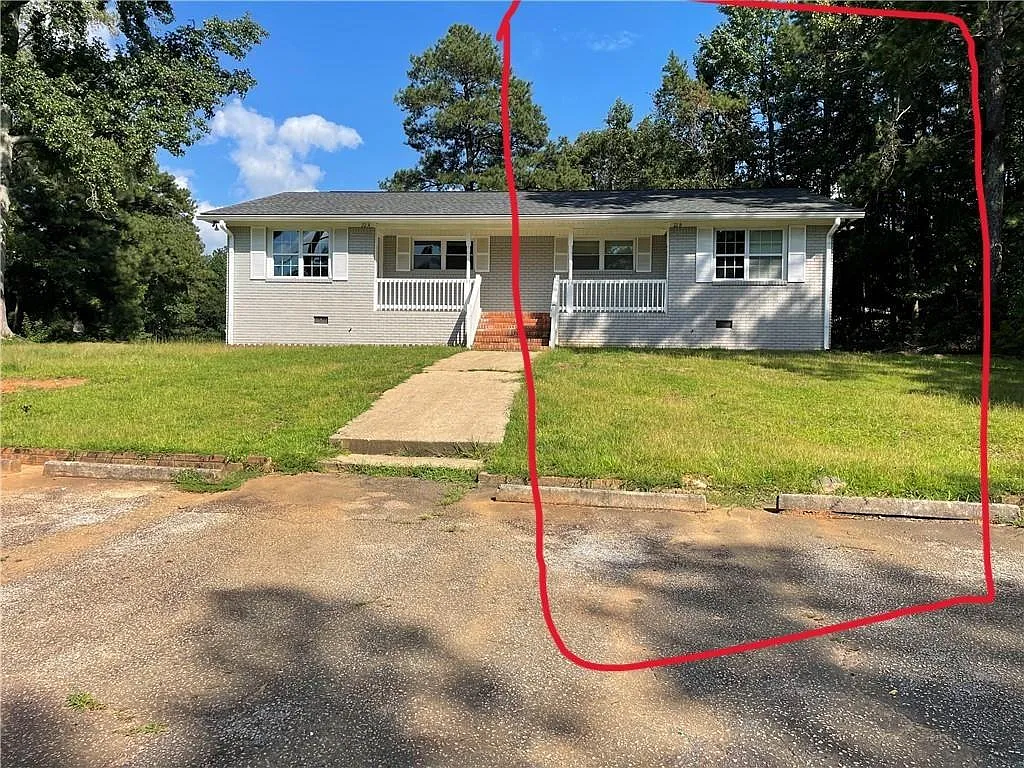 Building Photo - 22 Fox Hall Dr #B
