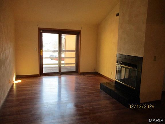 3rd image of 130 Sandridge Dr