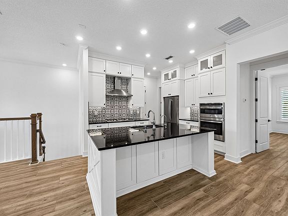 2nd image of 96159 Hanging Moss Dr