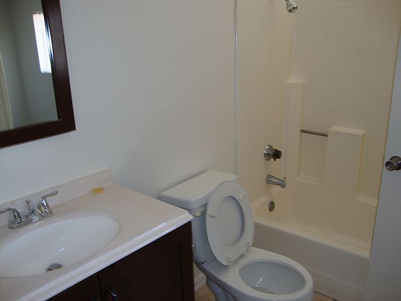 2nd image of 1401 E Nocta St APT C