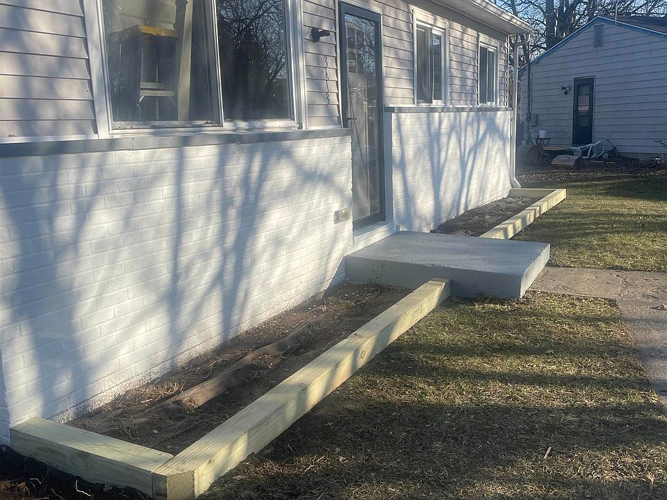 2nd image of 3413 Braeburn Dr