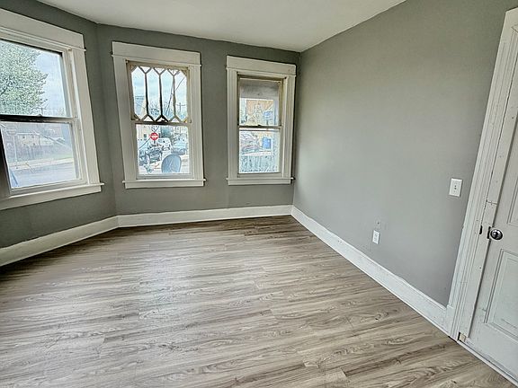 5th image of 28 Hill St #2N