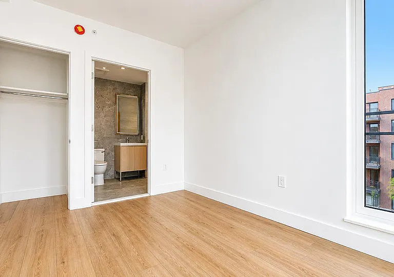 2900 Nostrand Ave #507 — Photo 19