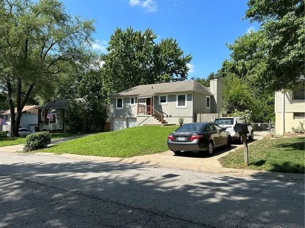 1416 N Glen Ellyn St, Independence, MO 64056