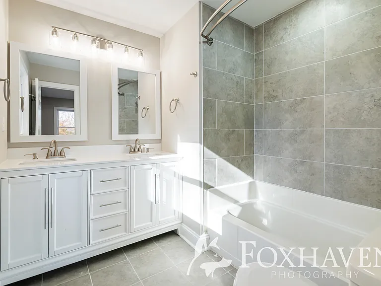 1137 E Keswick Rd #2 — Photo 16