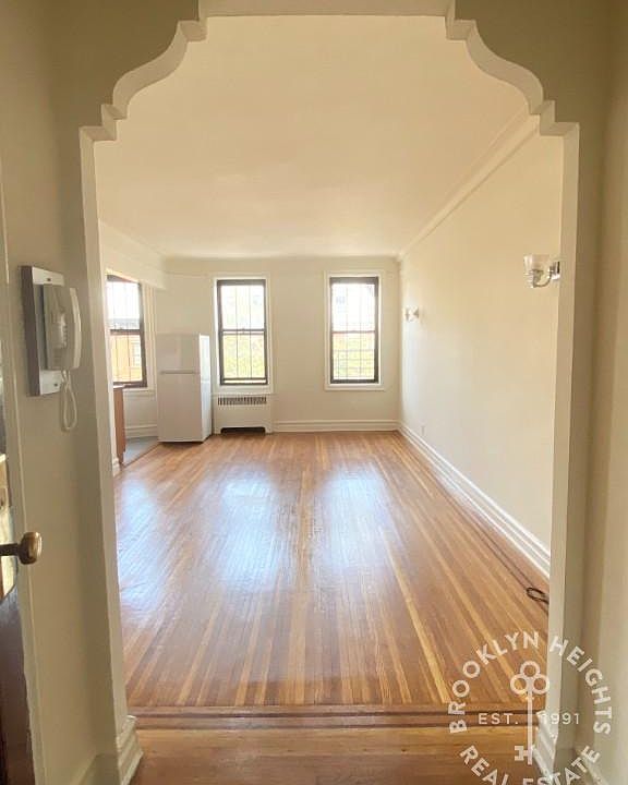 1st image of 200 Clinton St APT 4N