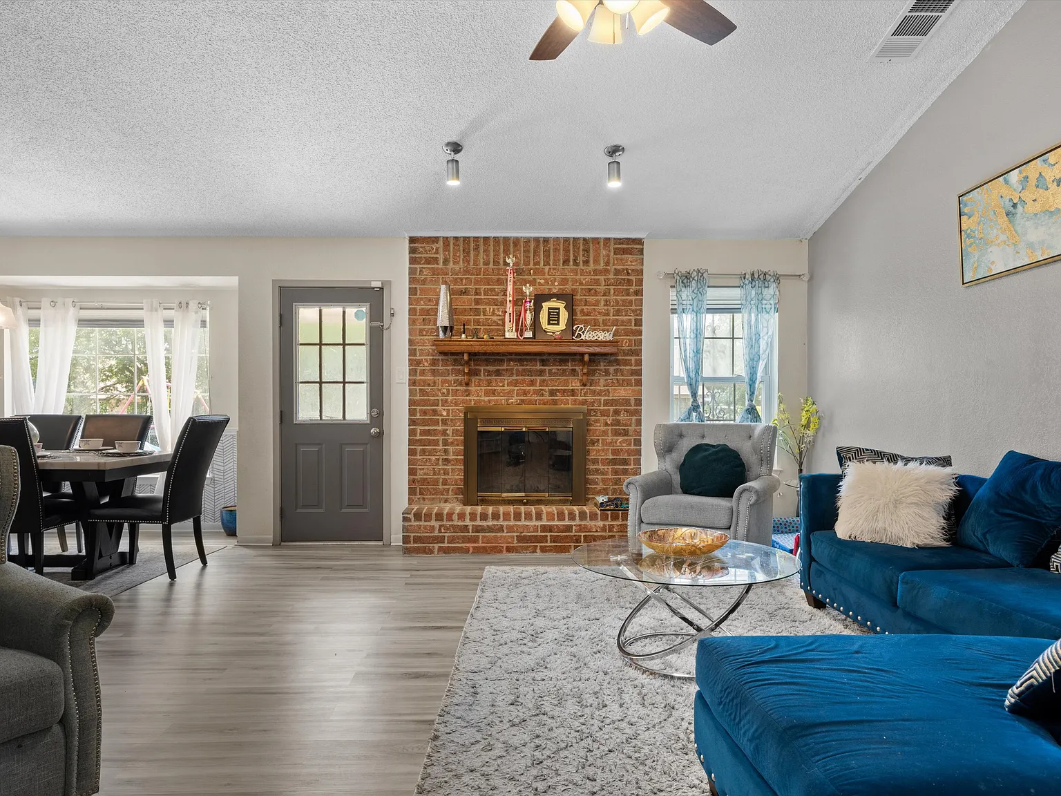 3 bed, 1496 sqft, $1,700 — Photo 4