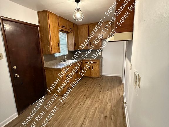 4th image of 5233 Mallory Dr