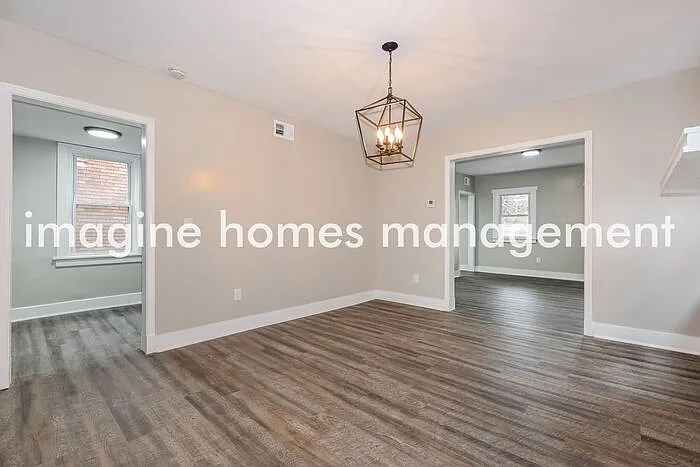 3 bed, 1.0 bath, 1228 sqft, $1,550 — Photo 3